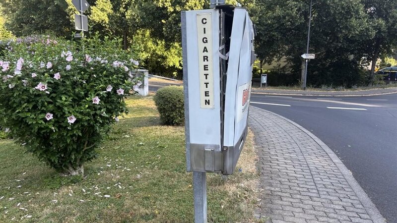 Versuchte Sprengung eines Zigarettenautomaten in Friedrichsegen.