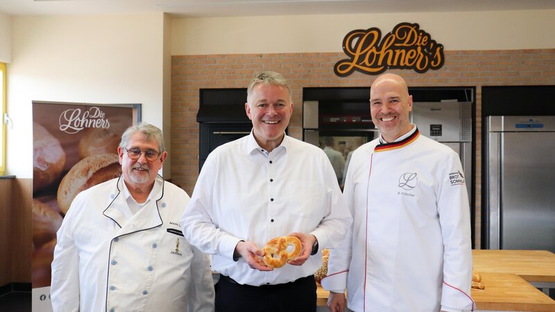 Achim Lohner, der rheinland-pfälzische Ministerpräsident Gordon Schnieder und Bernd Kütscher.