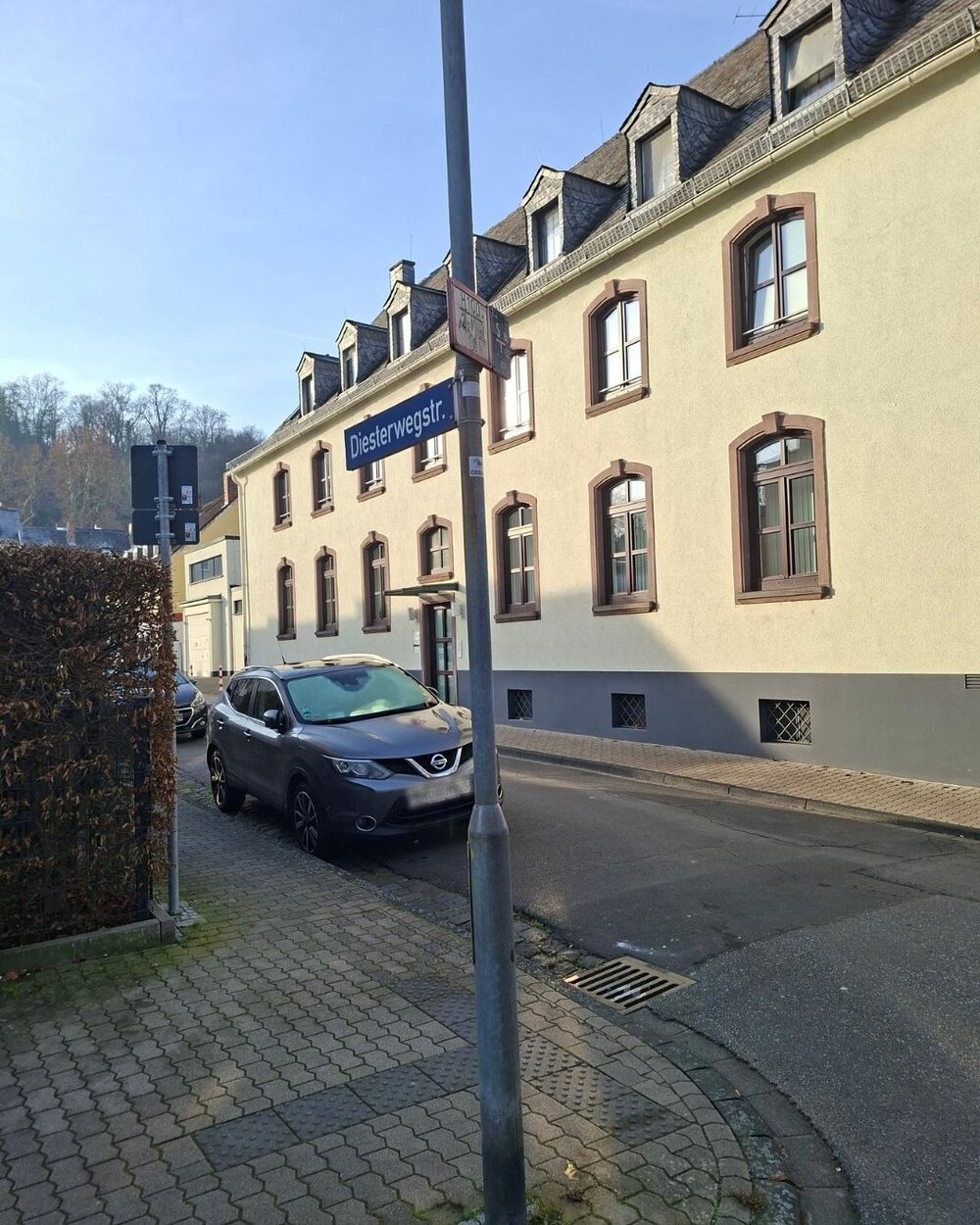 Die Kanalbauarbeiten starten im Bereich der Diesterwegstraße unter Vollsperrung.