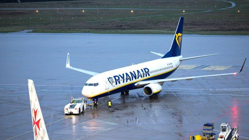 Am Flughafen Hahn werden künftig weniger Ryanair-Maschinen zu sehen sein.