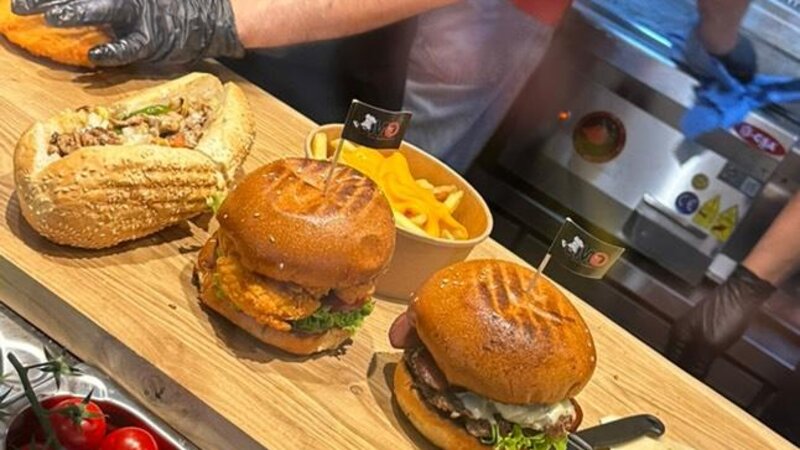 Bietet künftig Burger & mehr an: Mo. Resaurant in Koblenz
