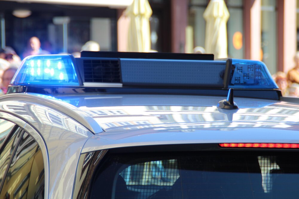 Die Einsatzkräfte befinden sich vor Ort.