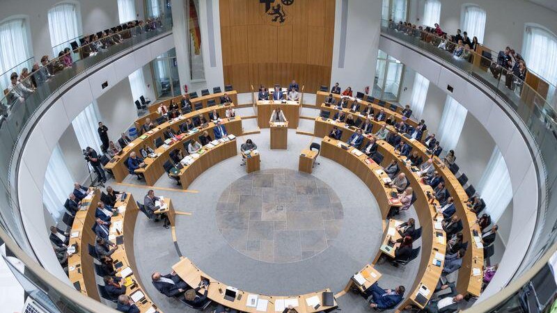 Vor den Osterferien im kommenden Jahr wird in Rheinland-Pfalz gewählt.