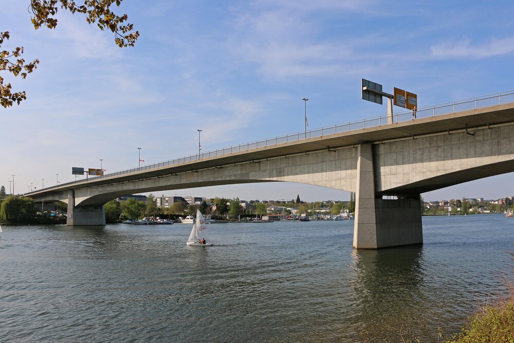 Kurt-Schumacher-Brücke Koblenz.