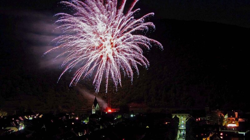 Das Feuerwerk am Moselfest Winningen.