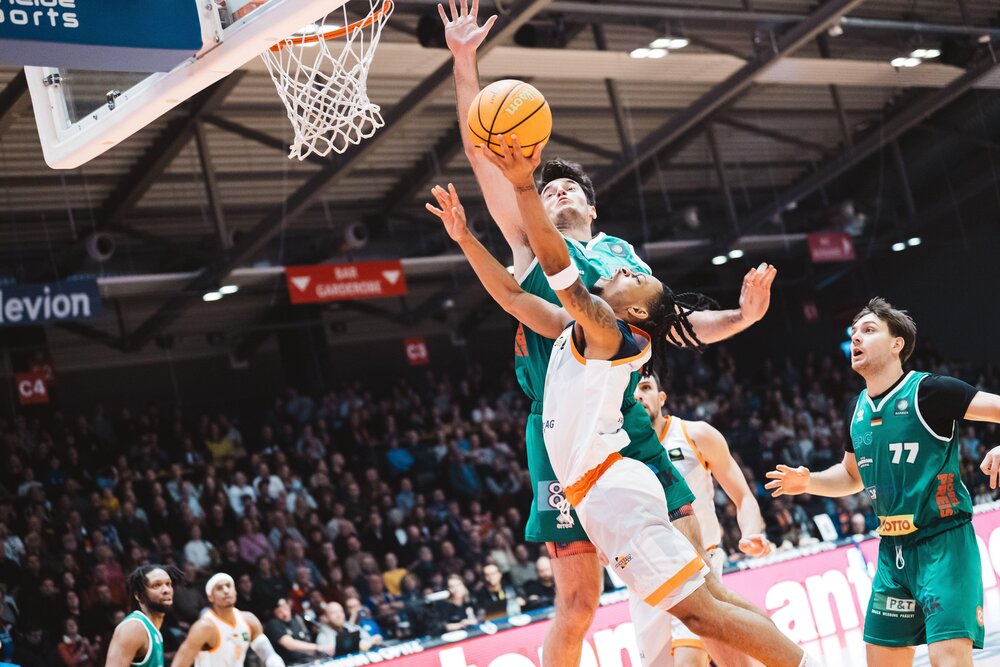 Jena - Koblenz 103:48 Jena - Koblenz 103:48