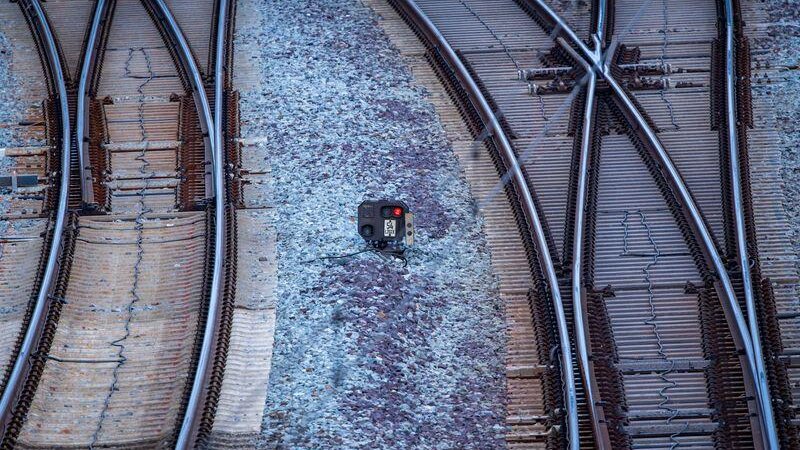 Wegen Bauarbeiten müssen sich Fahrgäste der RB26 zwischen Mainz und Koblenz auf Einschränkungen einstellen. (Symbolbild)Jens Büttner/dpa