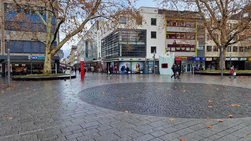 Löhrrondell mit Blick in die Löhrstraße (Symbolbild).