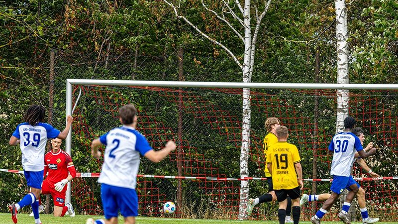 Fünf Gegentore kassierte die TuS Koblenz in seinem jüngsten Auswärtsspiel und verlor mit 1:5.