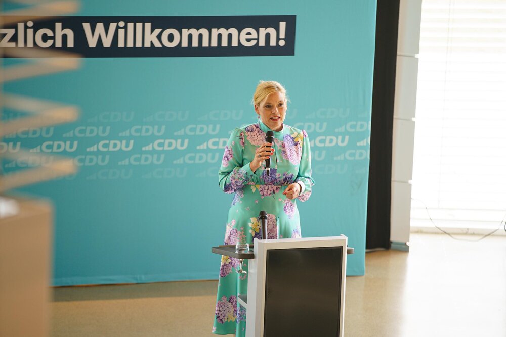 Julia Klöckner spricht auf dem CDU-Sommerempfang in Koblenz.