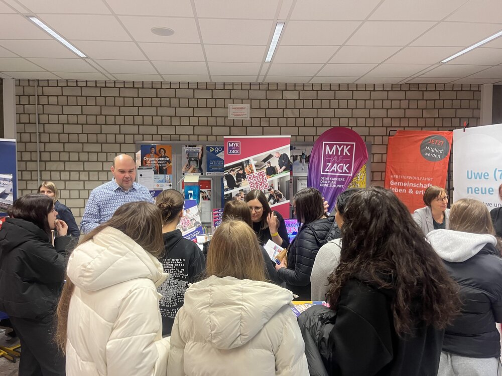 Großer Andrang bei der Ausbildungsmesse GO in Andernach