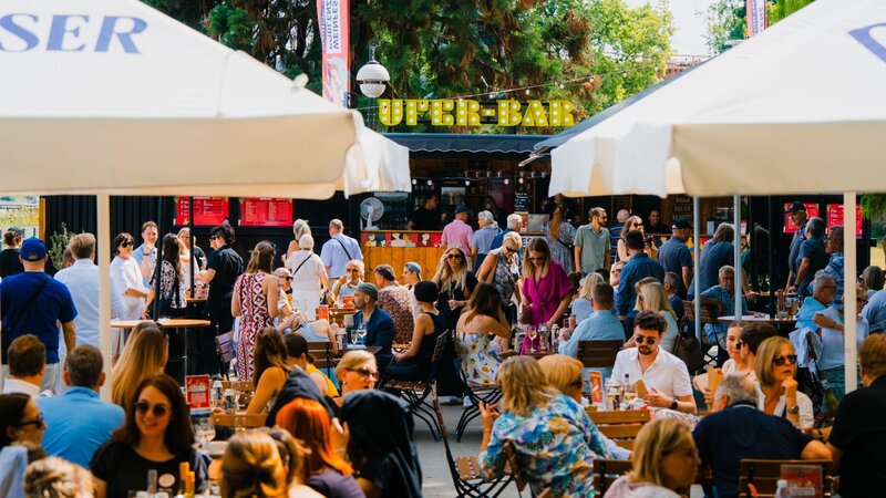 Ufer-Bar im Jahr 2025 an den Koblenzer Schlossstufen