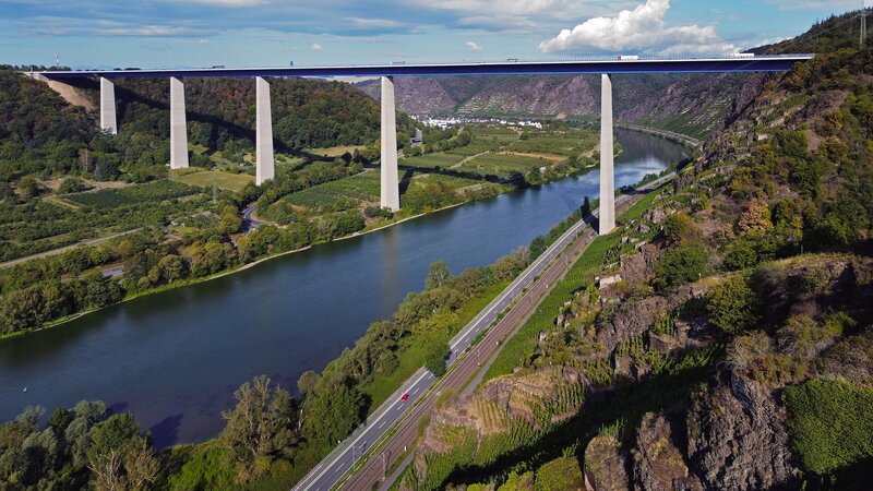 Moseltalbrücke bei Winningen Bildquelle: https://bilder.rlp-tourismus.com/