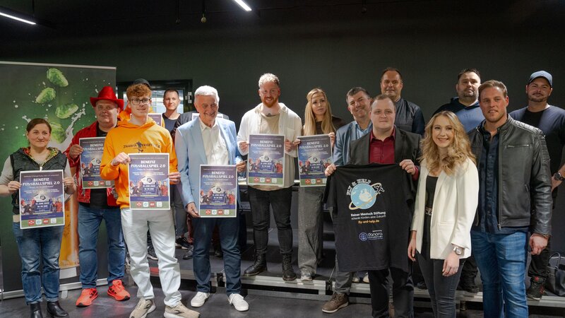 Reiner Meutsch & Co. freuen sich auf das anstehende Benefiz-Fußballspiel