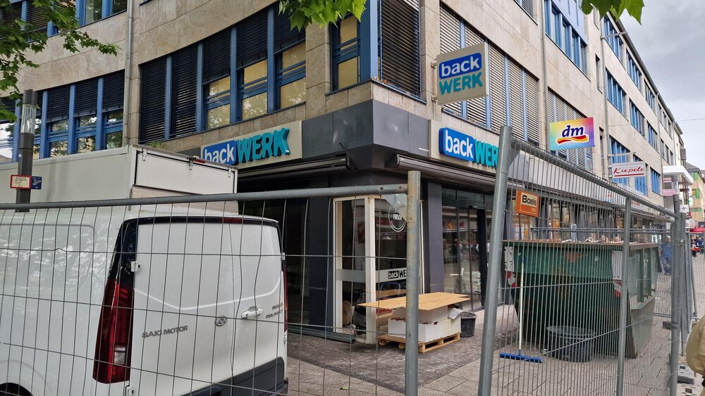 Die Backwerk-Filiale am Koblenzer Löhrrondell ist derzeit geschlossen. Die Backwerk-Filiale am Koblenzer Löhrrondell ist derzeit geschlossen.