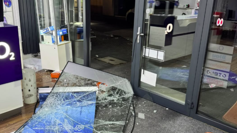 Einbruch in das Geschäft "Phonepoint" in Andernach