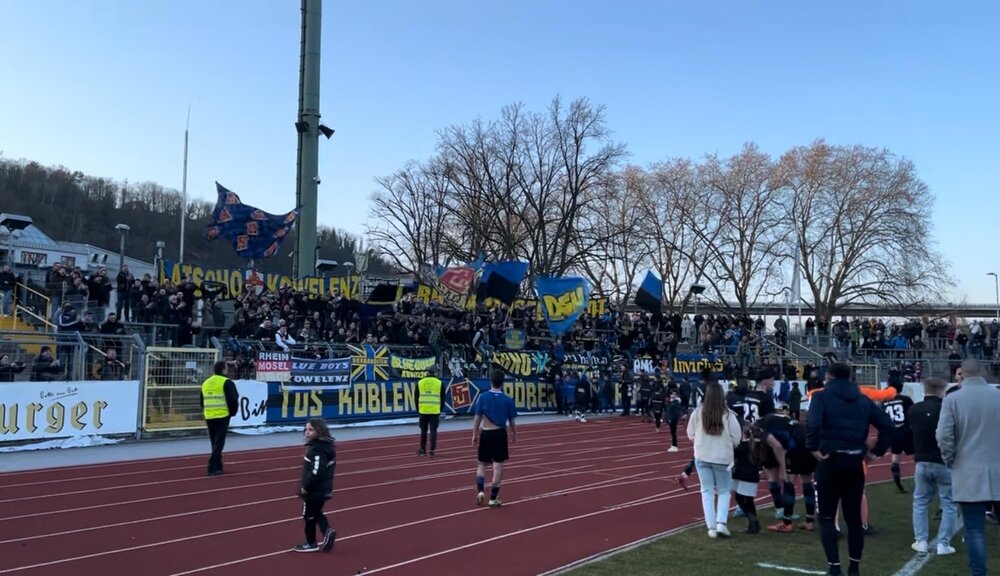 Fans der TuS Koblenz