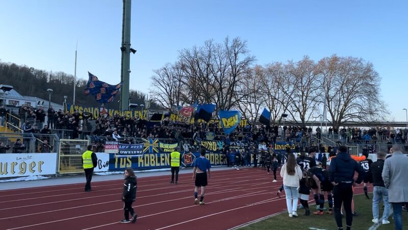 Fans der TuS Koblenz