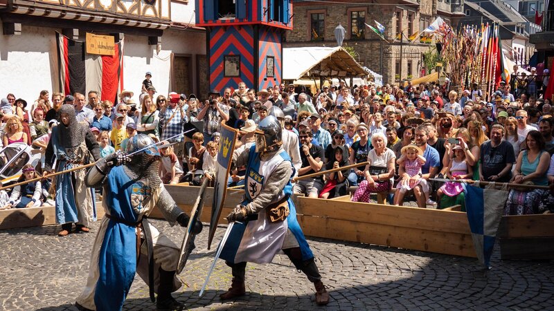 Mittelalter-Fest Spectaculum in Oberwesel am Rhein: Beim Mittelalterfest auf der Loreley wird es so oder so ähnlich zugehen.