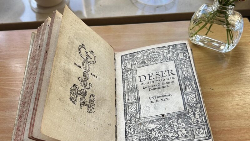 Manfred Diehl hat in Koblenz eine rund 500 Jahre alte Schrift Luthers gefunden
