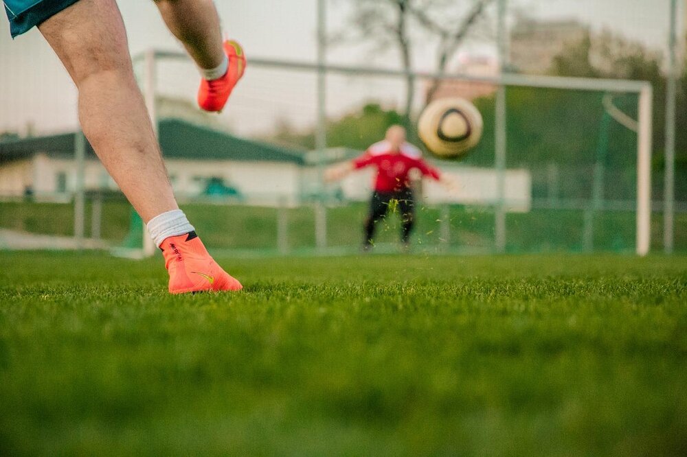 Fußball (Symbolbild)