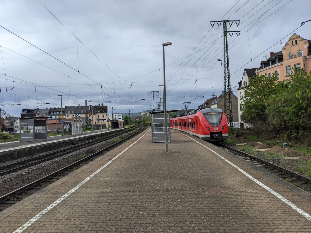 Der Bahnhof in Koblenz-Lützel. Der Bahnhof in Koblenz-Lützel.