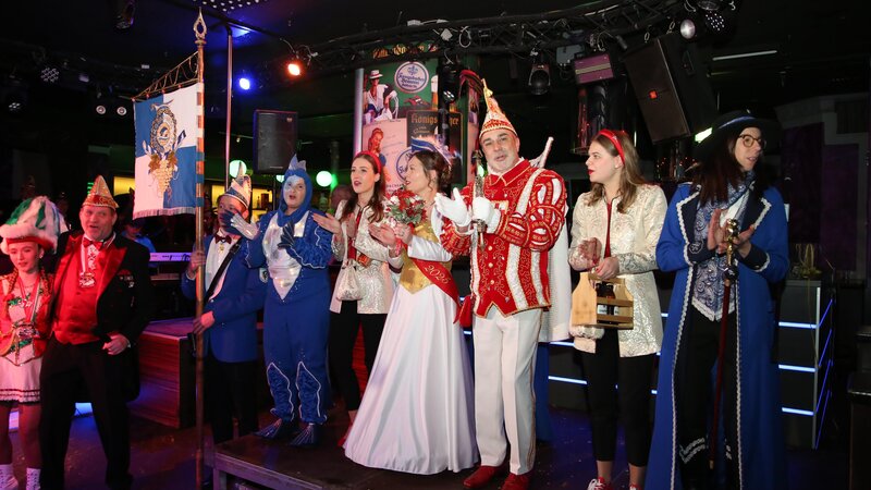 Superstimmung herrschte beim AKK-Empfang in der Nachtarena.