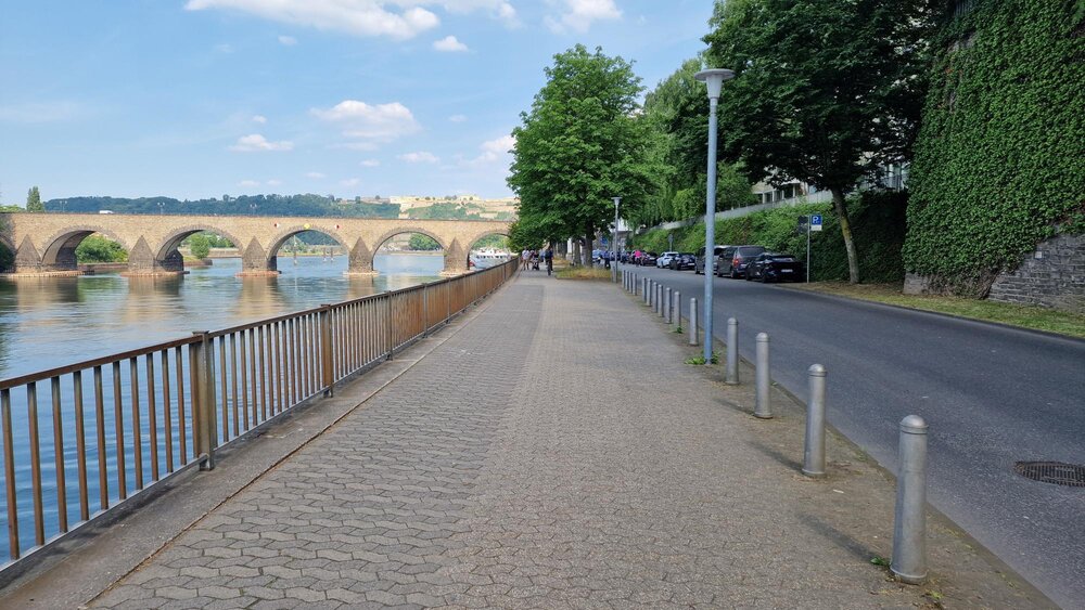 Peter-Altmeier-Ufer, Koblenz
