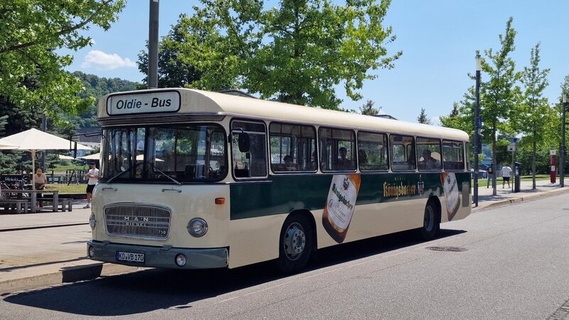 Ein Stück Koblenzer Geschichte ist zurück auf den Straßen: Nach fast zehnjähriger Pause und einer aufwendigen Restaurierung fährt der Oldie-Bus der Koblenzer Verkehrsbetriebe (koveb) wieder.