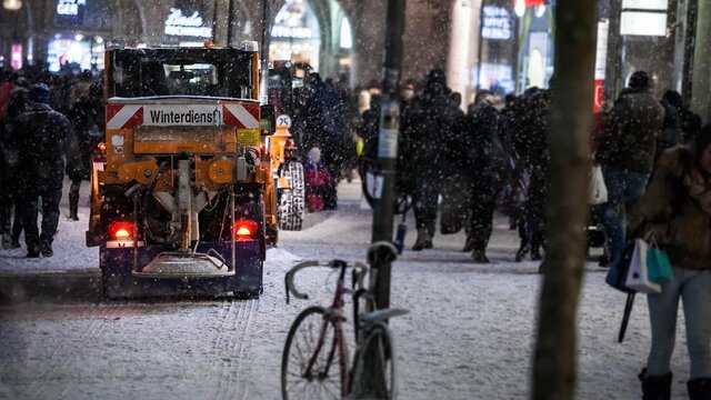 Winterdienst (Symbolbild) Winterdienstpflicht in Koblenz: Diese Strafen drohen bei Missachtung