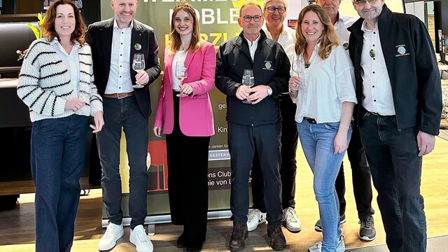 Großer Andrang bei erster Koblenzer Charity-Weinmesse