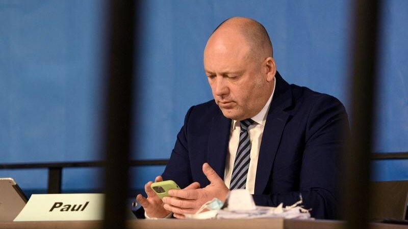 Die Verfassungsbeschwerde beim Bundesverfassungsgerichtshof wurde nicht zur Entscheidung angenommen.