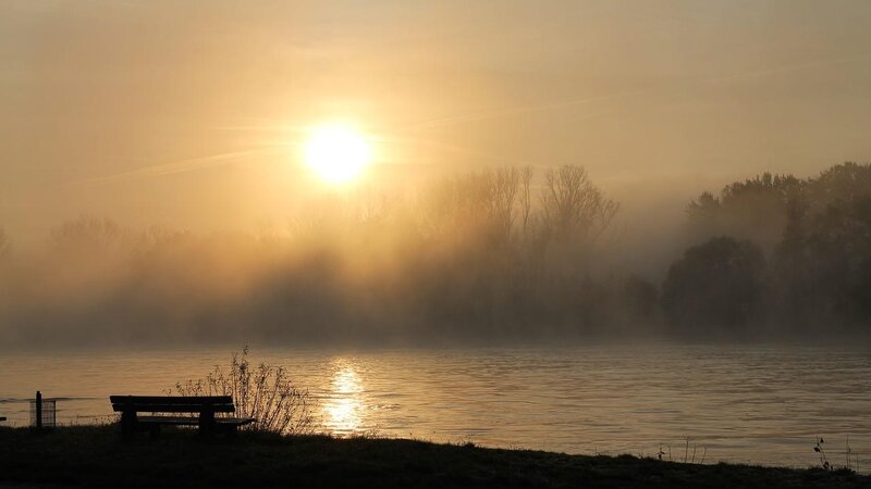Rhein am Morgen, Symbolbild