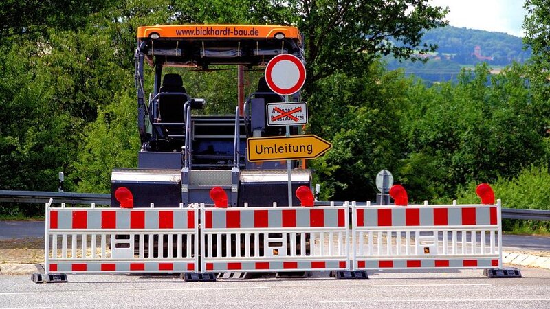 Baustellenabsperrung (Symbolbild)