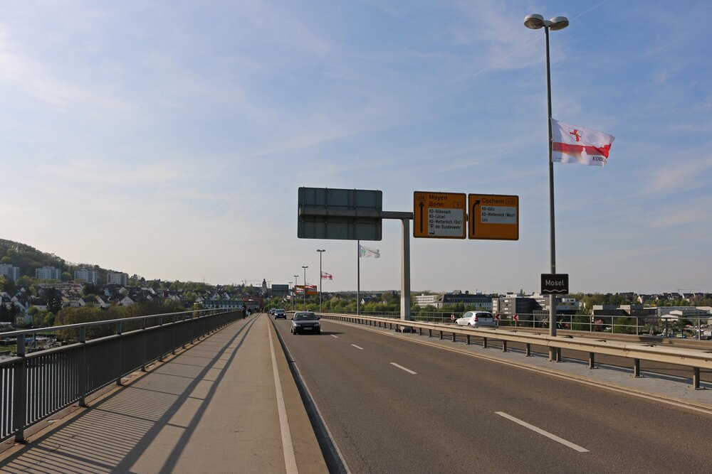 Kurt-Schumacher-Brücke (Symbolbild) Kurt-Schumacher-Brücke (Symbolbild)