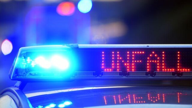 Polizei (Symbolbild) Nach Unfall auf B49 in Koblenz: Fahrer flüchtet einfach