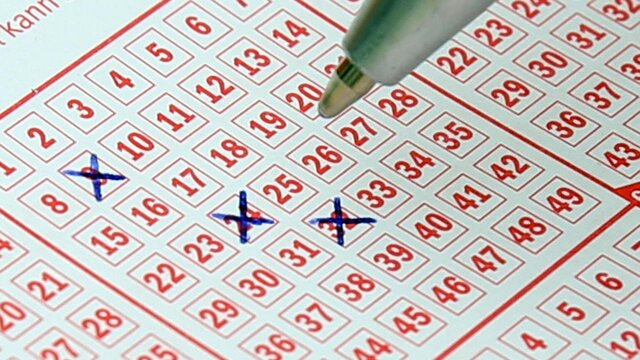 Lotto-Schein (Symbolbild) Sieben neue Lotto-Millionäre in Rheinland-Pfalz