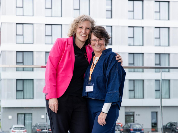 Alexandra Weber und Katja Stein haben 2018 die Initiative Koblenz wird pink gegründet.