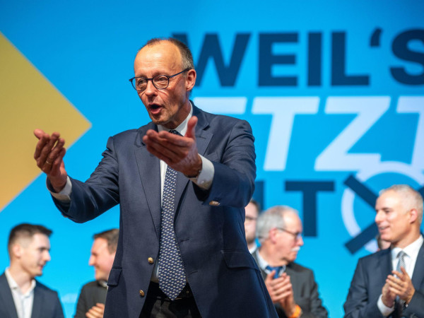Bundeskanzler Friedrich Merz (CDU) spricht beim Landesparteitag.