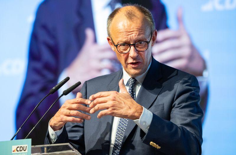 Bundeskanzler Friedrich Merz (CDU) spricht beim Landesparteitag.