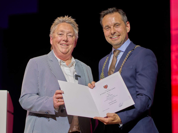 David Langner startet am 1. Mai in seine zweite Amtszeit. Seine Amtseinführung fand am 30. April in einer Stadtratssitzung im Theaterzelt auf dem Festungsplateau Ehrenbreitstein statt.
