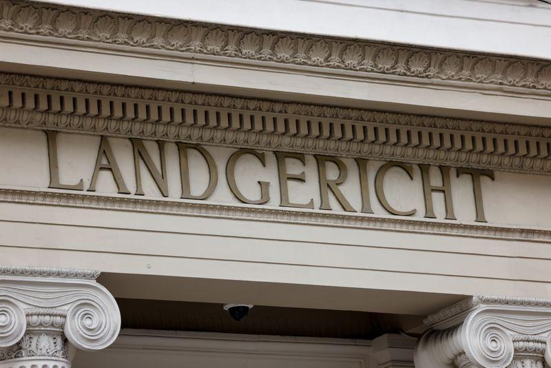 Der Angeklagte aus Bad Breisig soll 1992 eine Frau ermordet haben. Der Angeklagte aus Bad Breisig soll 1992 eine Frau ermordet haben.
