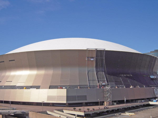 Der Superdome während der Sanierung im Jahr 2009.