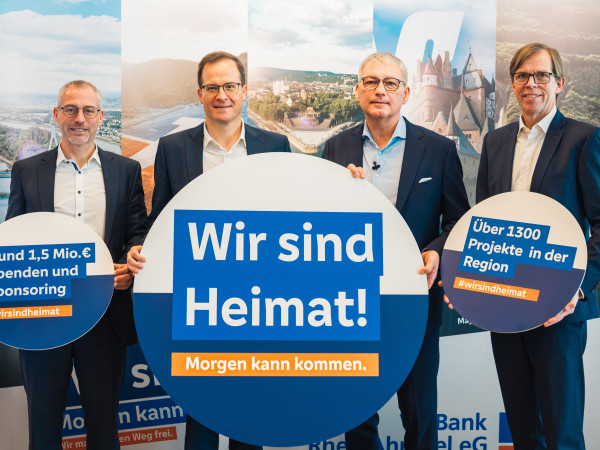 Der Vorstand der VR Bank RheinAhrEifel e.G.: Matthias Herfurth, Markus Müller (stellv. Vorstandsvorsitzender), Sascha Monschauer (Vorstandsvorsitzender) und Michael C. Kuch.