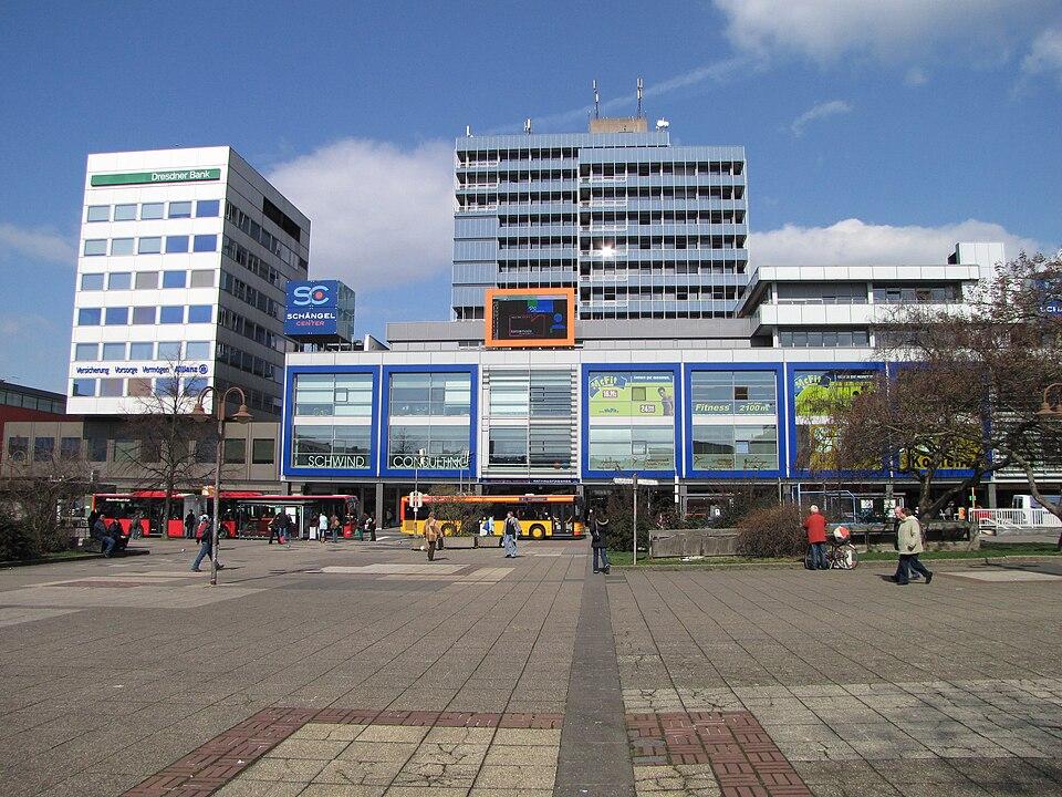 Der Zentralplatz in Koblenz. Der Zentralplatz in Koblenz.