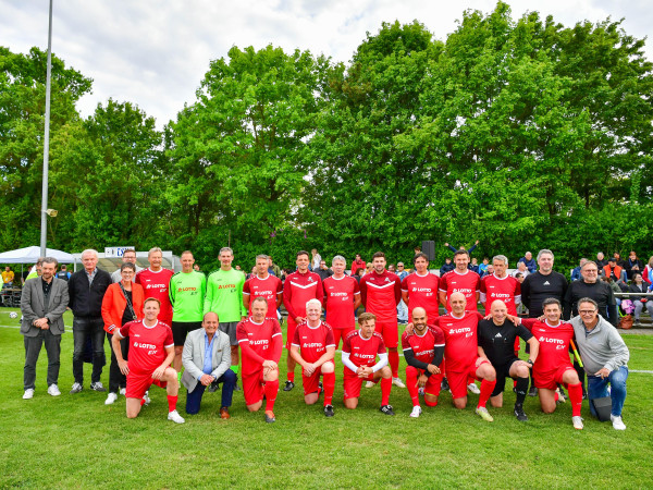 Die Lotto-Elf bei ihrem Spiel gegen Gau-Odernheim am 8. Mai 2025.