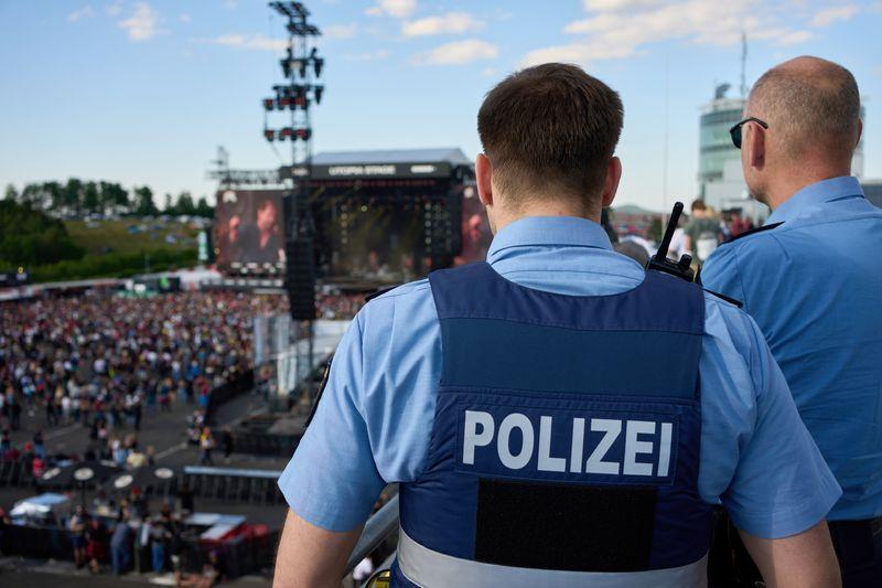 Die Polizei hat angekündigt, bei Rock am Ring gegen Hobbypiloten vorzugehen. (Archivbild)