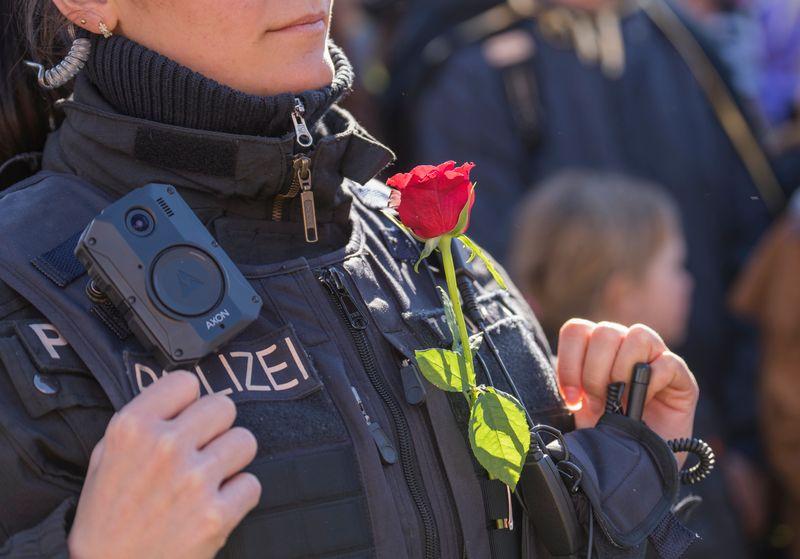 Die Polizei zieht nach eigener Einschätzung eine sehr erfreuliche Bilanz zum Rosenmontag. Die Polizei zieht nach eigener Einschätzung eine sehr erfreuliche Bilanz zum Rosenmontag.