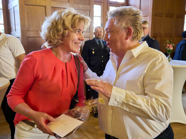 Die scheidende Bürgermeisterin Ulrike Mohrs mit ihrer Amtsnachfolgerin Dr. Dagmar Kranz