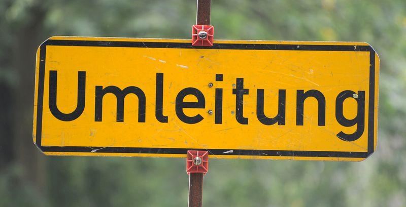 Die Strecke auf der L335 zwischen Brazbach und Dachsenhausen konnte rechtzeitig abgesichert werden. (Symbolbild)